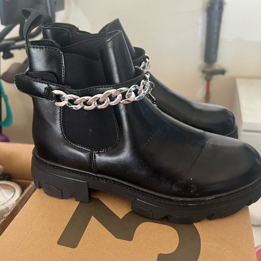 Black Leather Boots with Silver Chain
